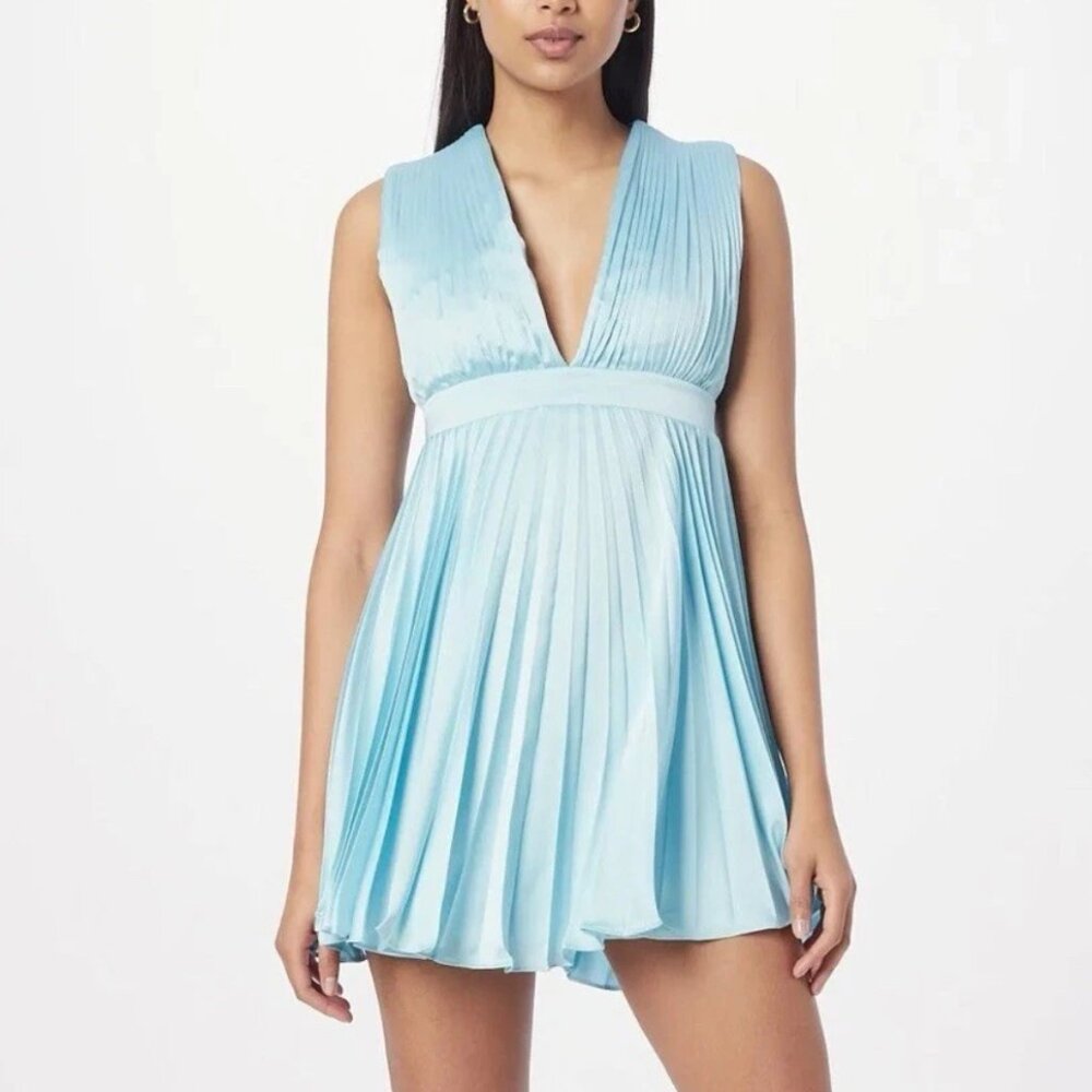 Abercrombie & Fitch Pleated Mini Dress in Powder Blue Size XS New with Tags